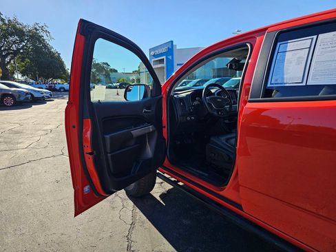 Used 2021 Chevrolet Colorado ZR2 image 21