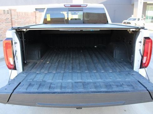 Used 2019 GMC Sierra 1500 SLT w/ SLT Premium Package image 27