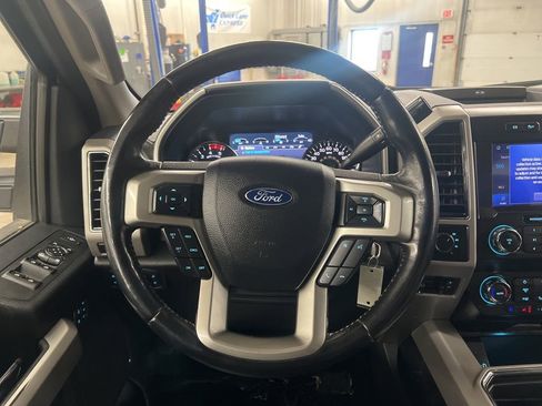 Used 2021 Ford F350 Lariat AWD/4WD image 18