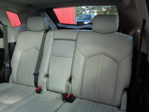 Used 2015 Cadillac SRX Luxury w/ Driver Awareness Package FWD image 9