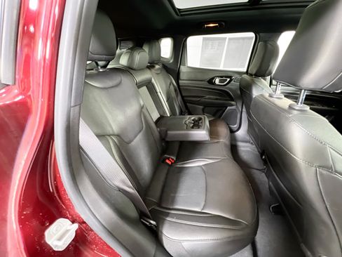 Used 2022 Jeep Compass High Altitude AWD/4WD image 28