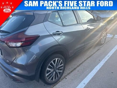 Used 2023 Nissan Kicks SV FWD image 4