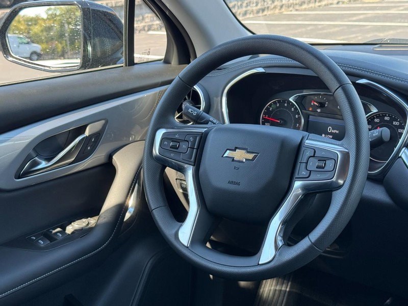 New 2026 Chevrolet Blazer LT w/ Convenience Package AWD/4WD image 8