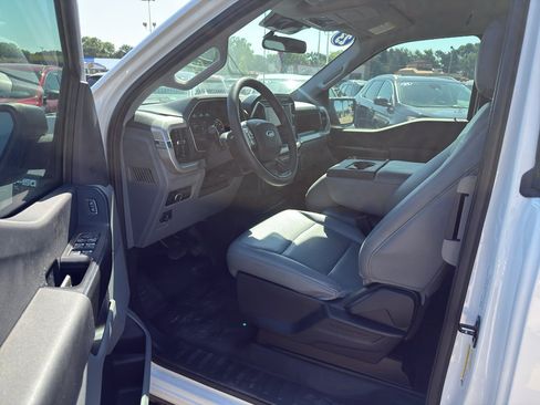 Used 2023 Ford F150 XL RWD image 9