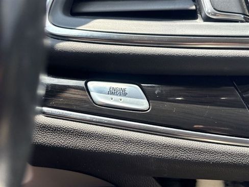 Certified 2018 Buick Enclave Premium AWD/4WD image 16