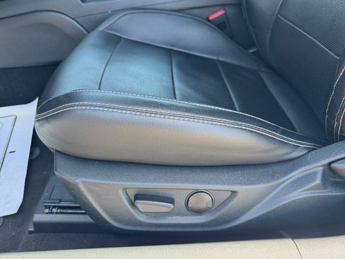 Used 2023 Ford Mustang Premium image 14