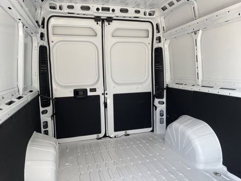New 2025 RAM ProMaster 2500 w/ Convenience Group image 19