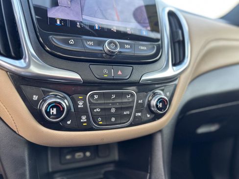 Used 2022 Chevrolet Equinox Premier image 25