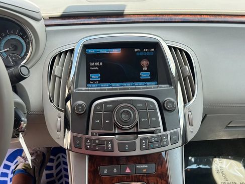 Used 2012 Buick LaCrosse Convenience image 24