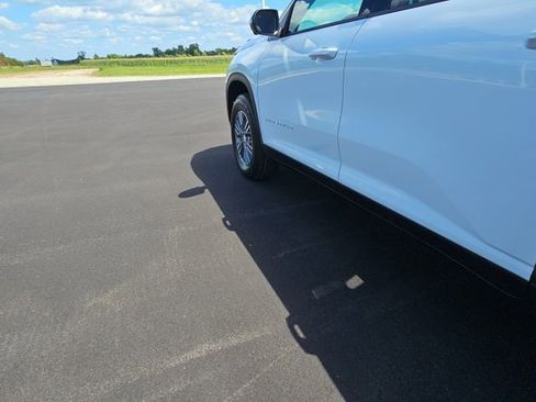 New 2026 Chevrolet Traverse LT w/ Driver Confidence Package image 14