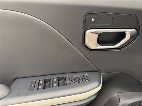 New 2025 Kia K4 GT-Line Turbo image 18