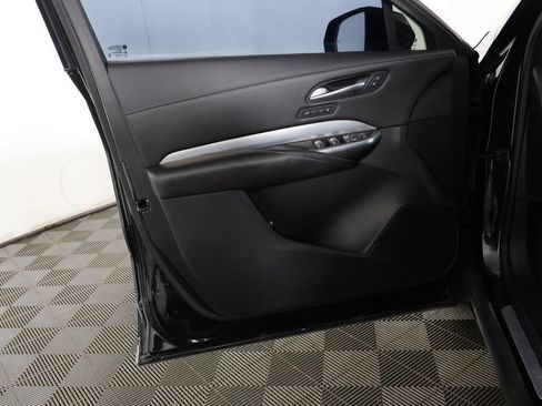 Used 2022 Cadillac XT4 Premium Luxury w/ Safety Alert Package image 20