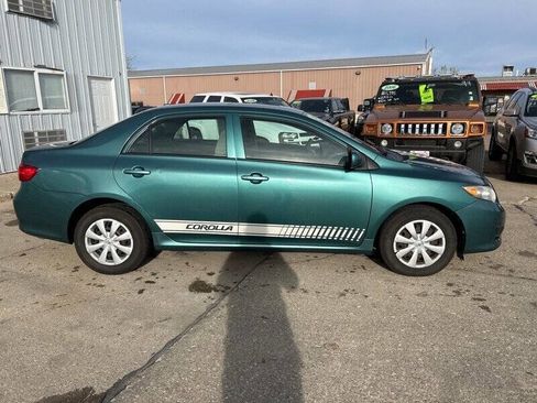 Used 2010 Toyota Corolla LE image 6