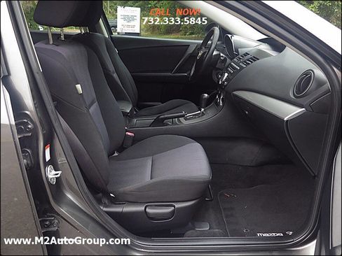 Used 2010 MAZDA MAZDA3 i Touring image 15