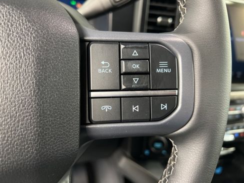 New 2026 Ford F250 Lariat w/ Black Appearance Package image 22