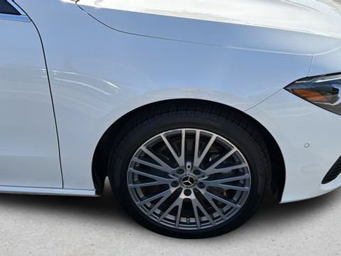Used 2025 Mercedes-Benz CLA 250 image 34