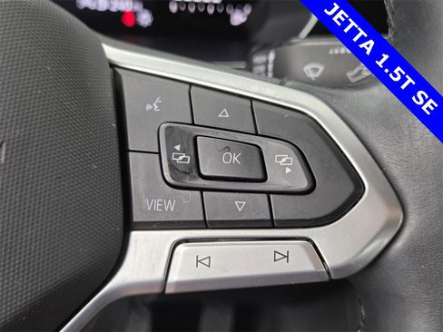 Used 2023 Volkswagen Jetta SE image 27