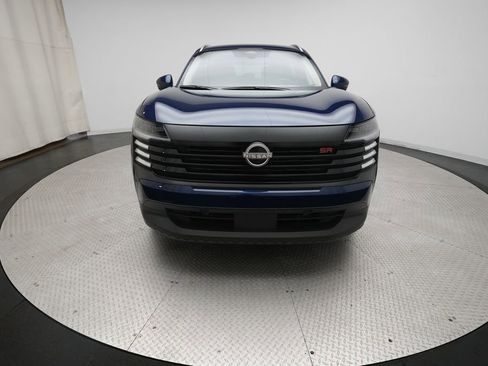 Used 2025 Nissan Kicks SR AWD/4WD image 11