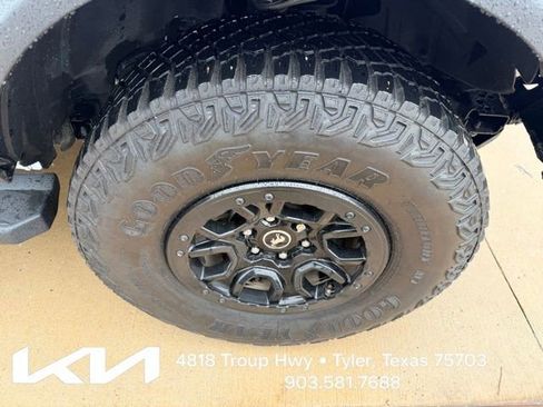 Used 2024 Ford Bronco Wildtrak AWD/4WD image 15