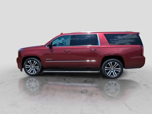 Used 2019 GMC Yukon XL Denali w/ Denali Ultimate Package AWD/4WD image 5