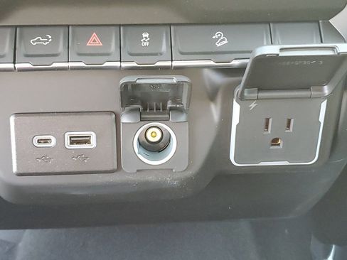 New 2026 Chevrolet Silverado 1500 Custom Trail Boss w/ LPO, Dark Essentials Package image 25