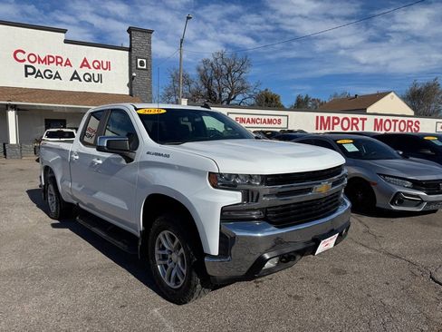 Used 2020 Chevrolet Silverado 1500 LT w/ Fleet Comfort Package image 3