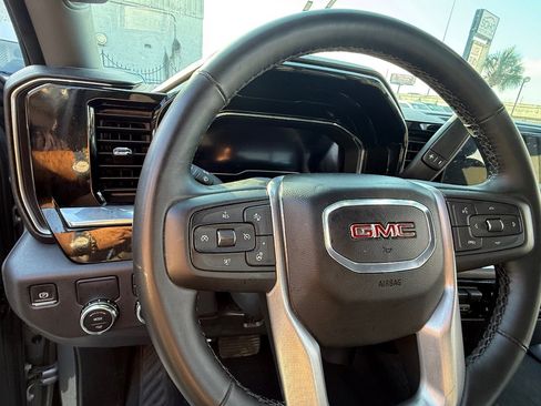Used 2025 GMC Sierra 1500 SLE w/ Preferred Package RWD image 23