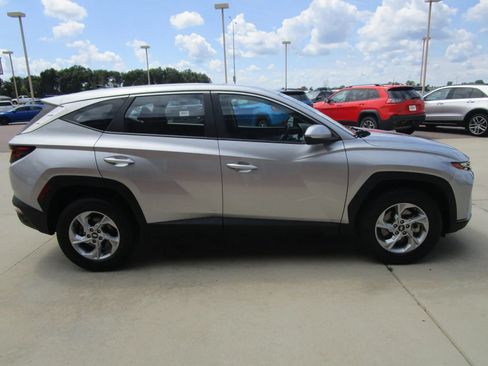 Used 2024 Hyundai Tucson SE AWD/4WD image 6