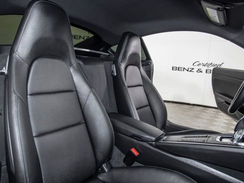 Used 2018 Porsche 718 Cayman S RWD image 15