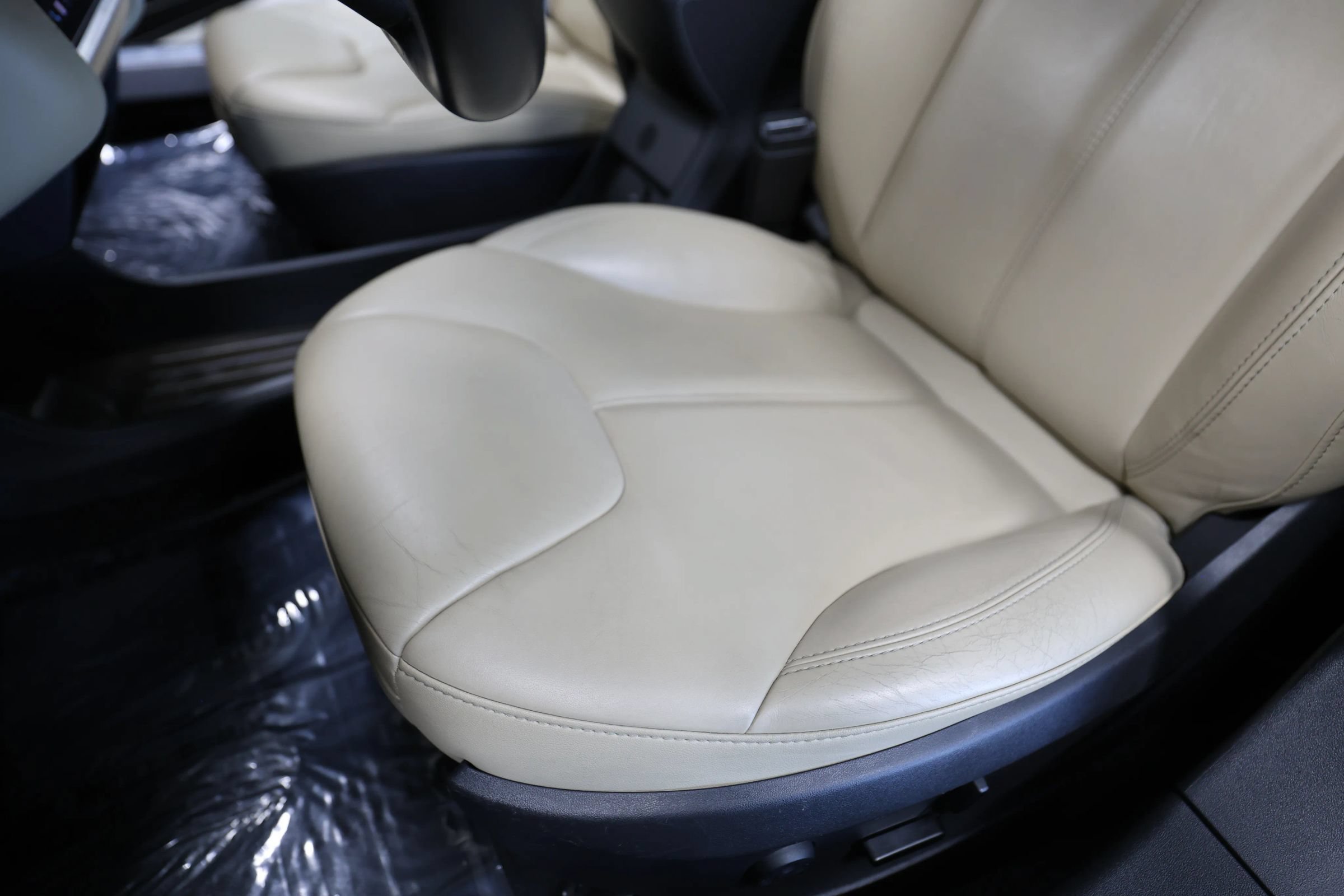 Used 2015 Tesla Model S 85 RWD image 31