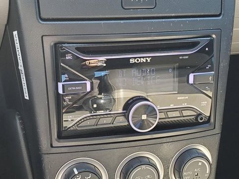 Used 2005 Nissan 350Z Touring image 23