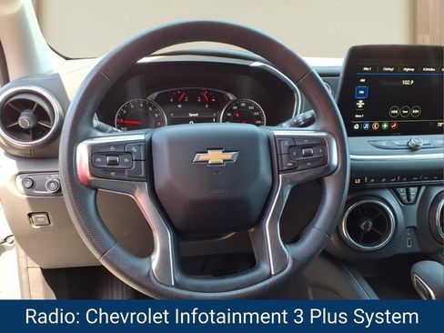 Certified 2025 Chevrolet Blazer LT AWD/4WD image 3