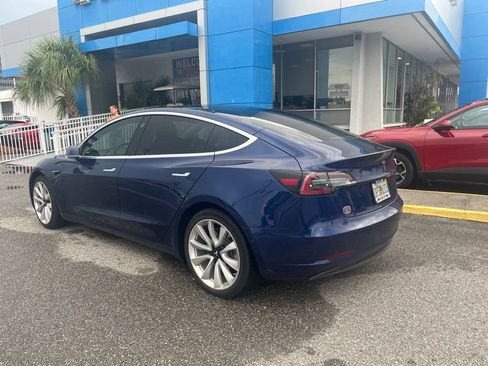Used 2018 Tesla Model 3 Long Range RWD image 5