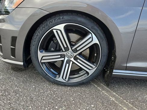 Used 2017 Volkswagen Golf R 4-Door AWD/4WD image 2