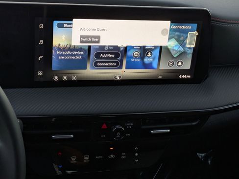 New 2026 Nissan Kicks SR image 16