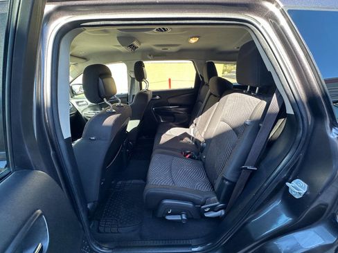 Used 2020 Dodge Journey SE w/ SE Popular Equipment Group image 20