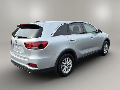 Used 2019 Kia Sorento L FWD image 5