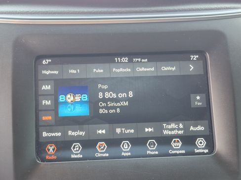 Used 2019 Jeep Cherokee Latitude Plus w/ Comfort/Convenience Group AWD/4WD image 29