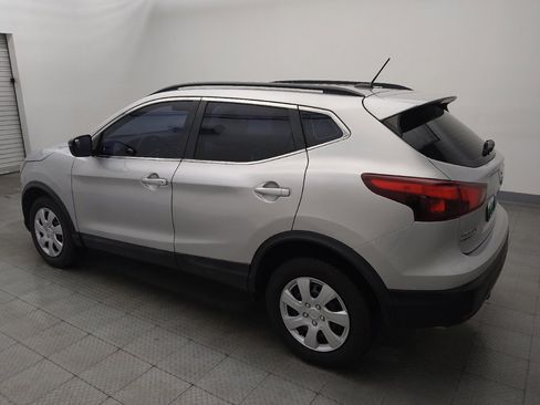 Used 2019 Nissan Rogue Sport SV FWD image 3