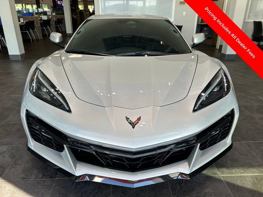 Used 2026 Chevrolet Corvette Z06 RWD image 13