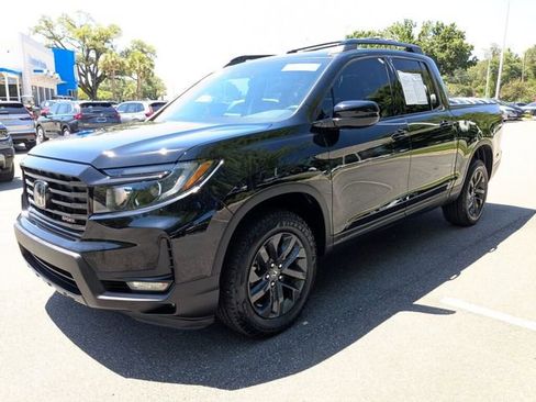 Certified 2023 Honda Ridgeline Sport image 6