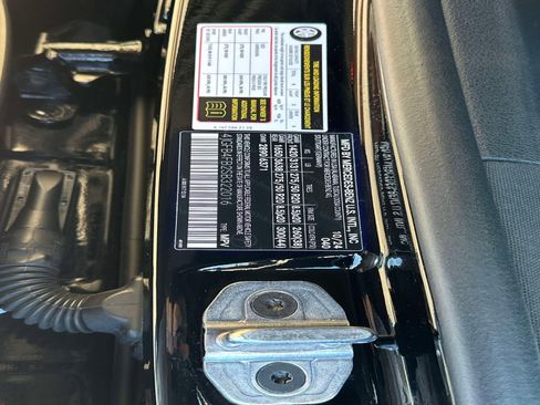 Certified 2025 Mercedes-Benz GLE 350 4MATIC image 32