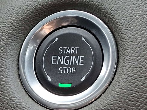 Used 2024 Chevrolet Colorado ZR2 AWD/4WD image 23