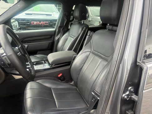 Used 2019 Land Rover Discovery HSE AWD/4WD image 14