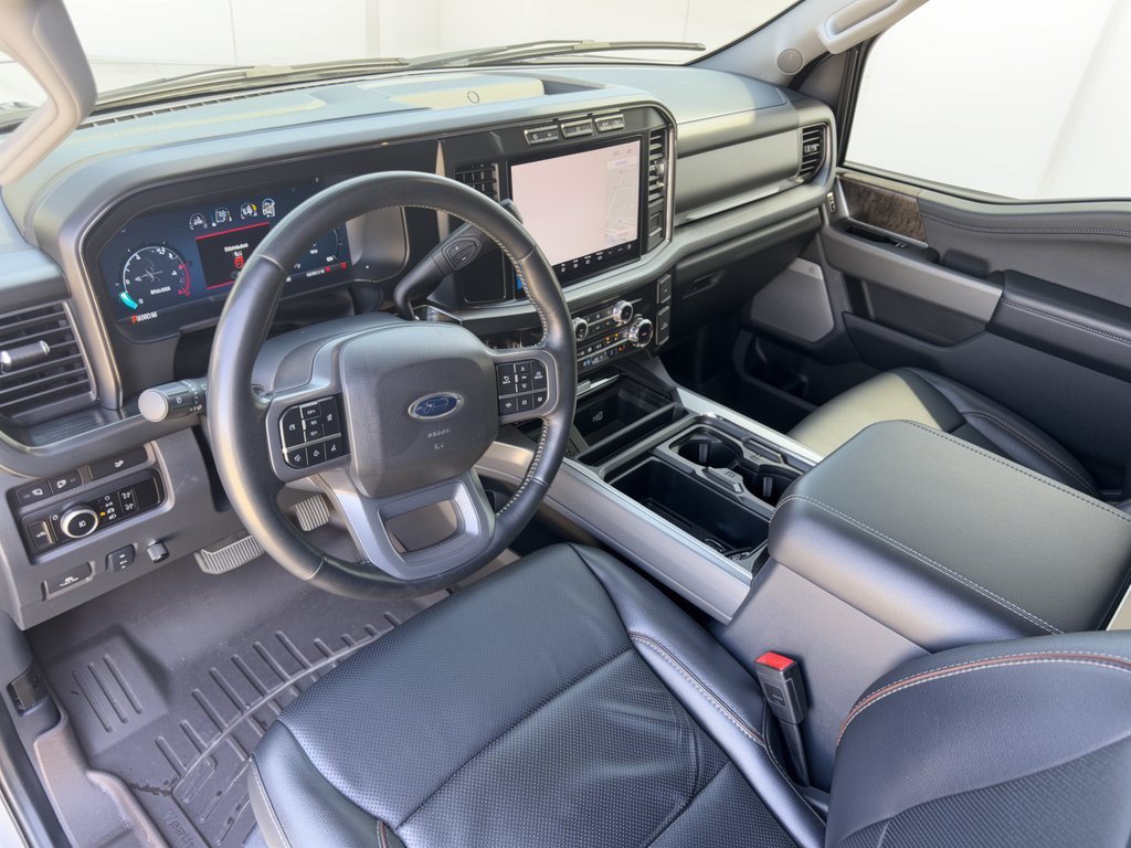 Used 2024 Ford F250 Lariat w/ Sport Appearance Package AWD/4WD image 4