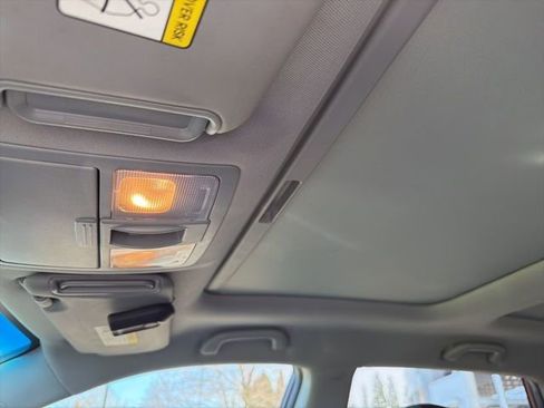 Used 2011 Kia Sorento EX w/ Premium Pkg image 11