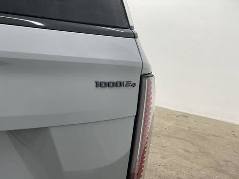 Certified 2026 Cadillac Escalade IQL Sport 1 w/ LPO, ONYX Package image 11