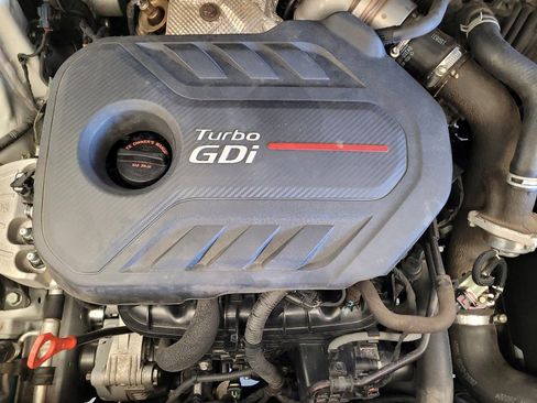 Used 2017 Hyundai Santa Fe Sport image 30