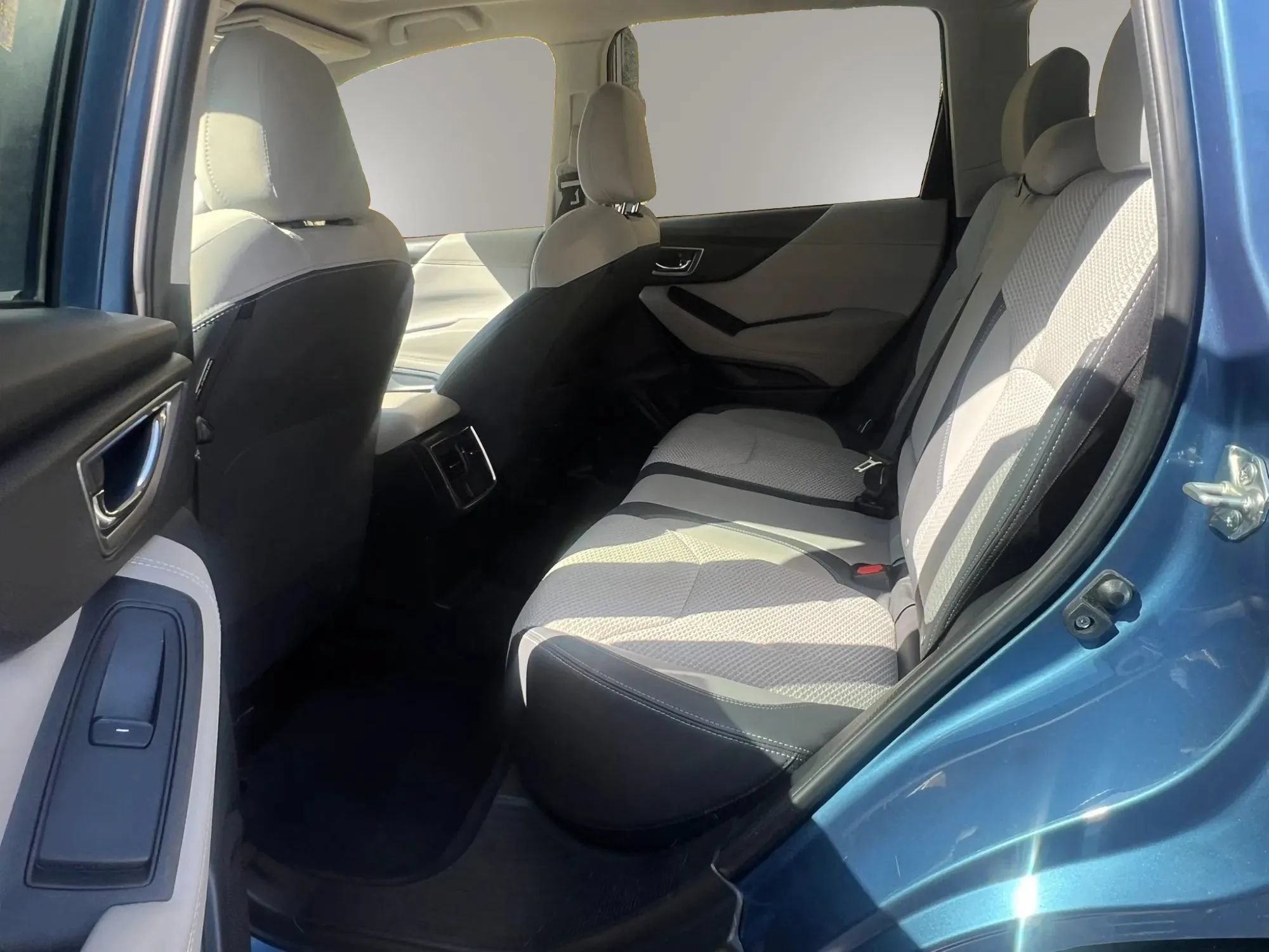 Used 2022 Subaru Forester Premium AWD/4WD image 28