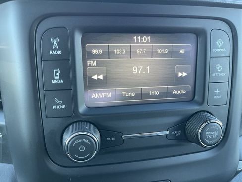 Used 2021 RAM 1500 Big Horn AWD/4WD image 16